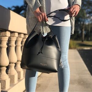 Teddy Blake New York The Eliza Bucket Bag